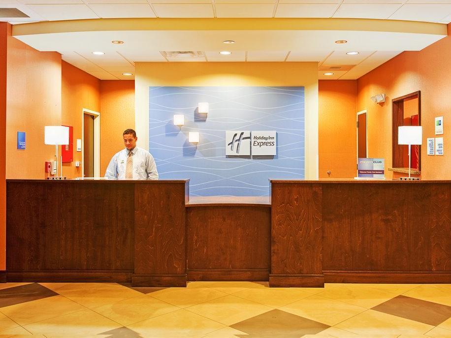 Holiday Inn Express Hotel & Suites Huntsville West - Research Park By Ihg Eksteriør bilde